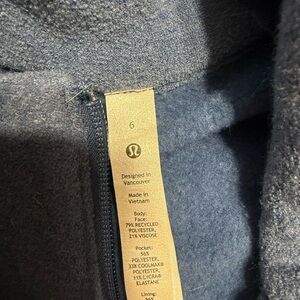 Lululemon Dark Gray/Blue Jacket